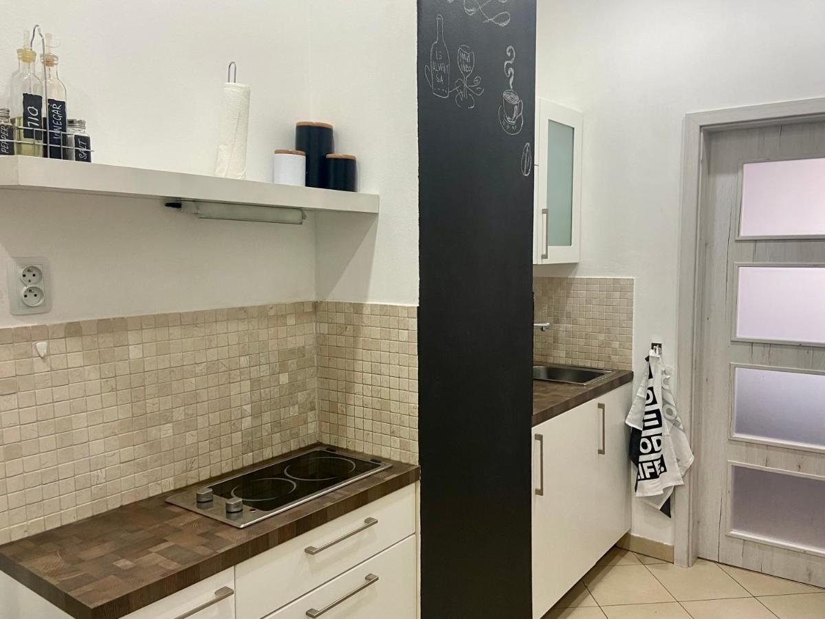 Lokal Apartment Praha Eksteriør bilde